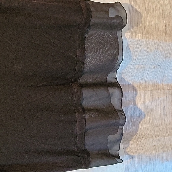 B.L.E.U. Blouse - Picture 7 of 12